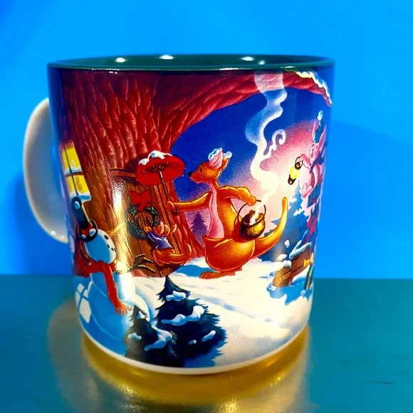 DISNEY STORE VTG 1995 CHRISTMAS WINNIE THE POOH COLLECTIBLE CERAMIC MUG - Picture 7 of 13